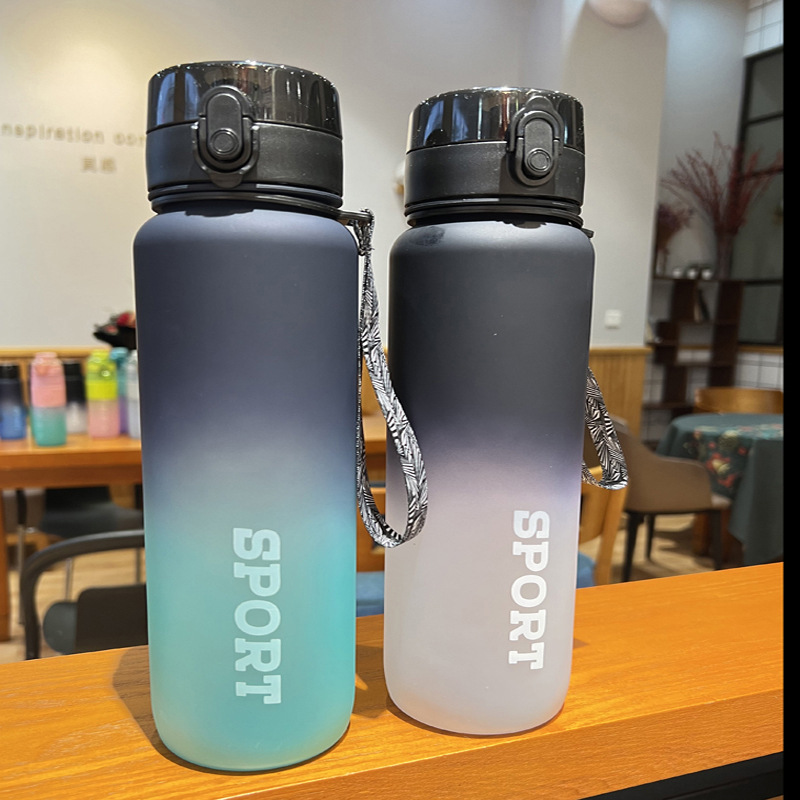 亚马逊运动健身大容量磨砂渐变摇摇杯防摔户外学生男女塑料水壶详情3