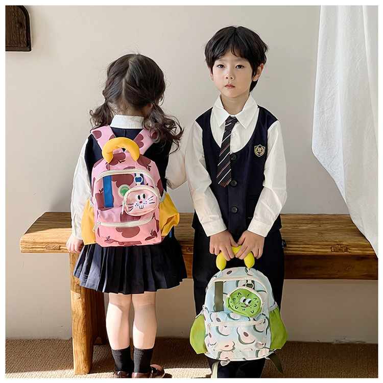 幼儿园儿童双肩包男童大容量背包2024新款可爱女孩拼色小书包外出详情19