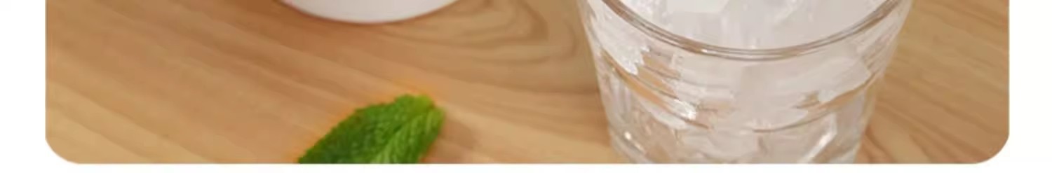 Цилиндровая форма для льда, сделанная из кубиков льда, сжимает силиконовую мембрану для льда pic 17
