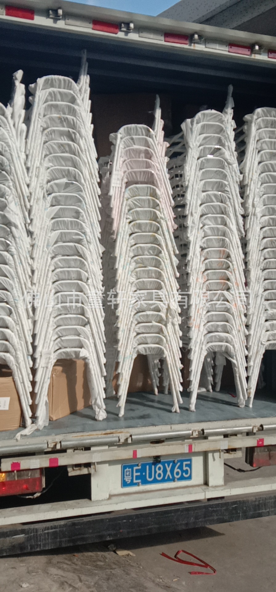 Foshan manufacturer wholesals foreign trade office chairs, fabric four-legged training chairs with writing boards and armless conference seats pic 53