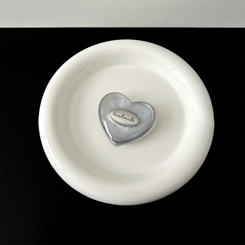 Colorful heart-shaped phone airbag stand, English light luxury ins style, high-end magnetic back sticker, desktop TV watching stand pic 15