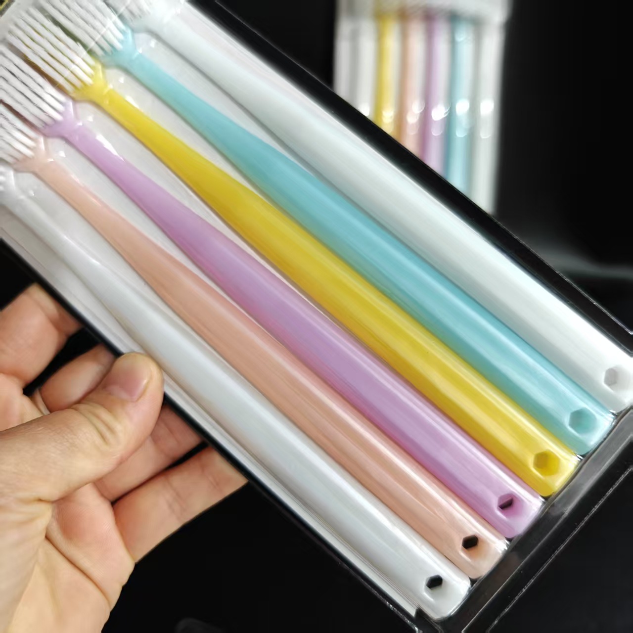 【 Zone 2-12 】ZH-0132 Six Toothbrushes, 72 calories per box, 288 calories per piece. ZH-0132 Six toothbrushes, soft Bristles and fine threads, student toothbrushes, 2-yuan wholesale supply pic 3