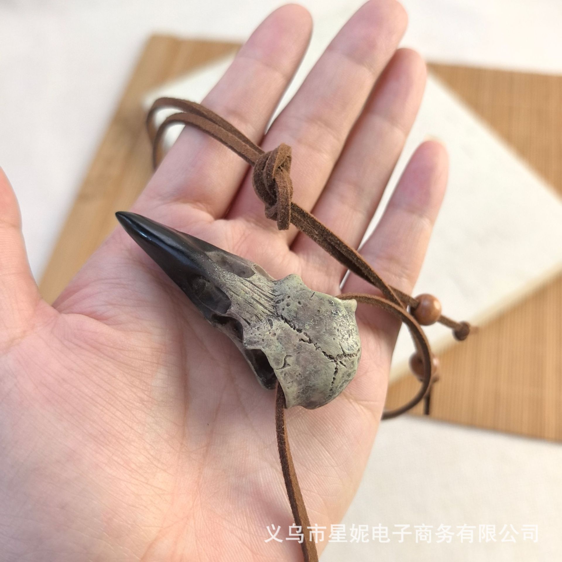 New Chinese-style Zen-inspired cylindrical ebony pendant necklace, a female ethnic style simulation bird bone, versatile and niche design, simple and elegant pic 10
