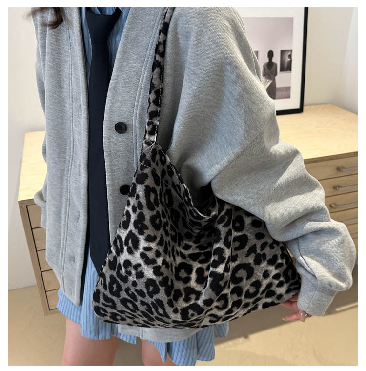 Leopard print canvas bag for women, 2024 new style, trendy Korean college style tote bag, casual large-capacity hand-held shoulder bag pic 35