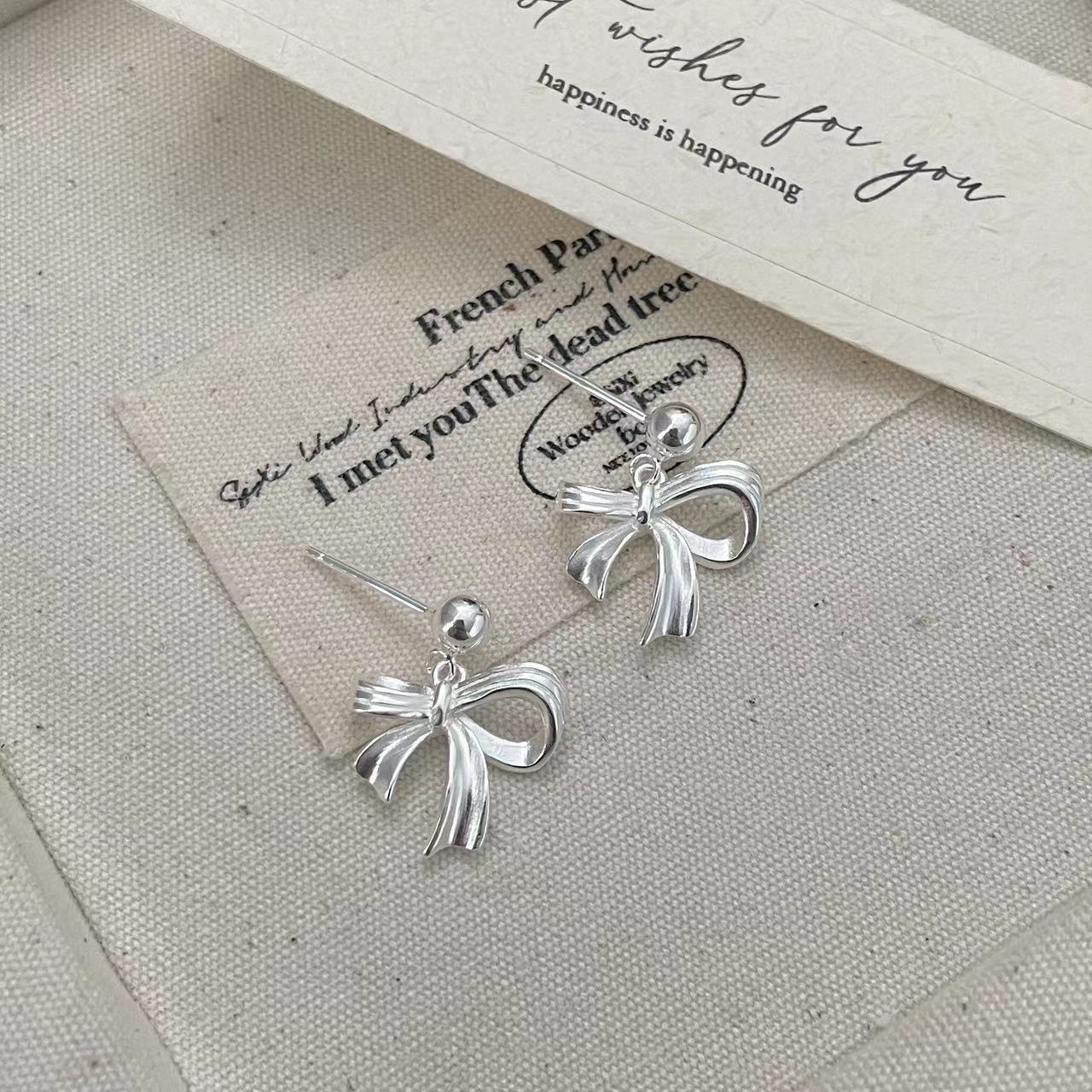 S925纯银韩版小众设计感蝴蝶结耳钉韩式风复古简约基础款耳饰批发详情8