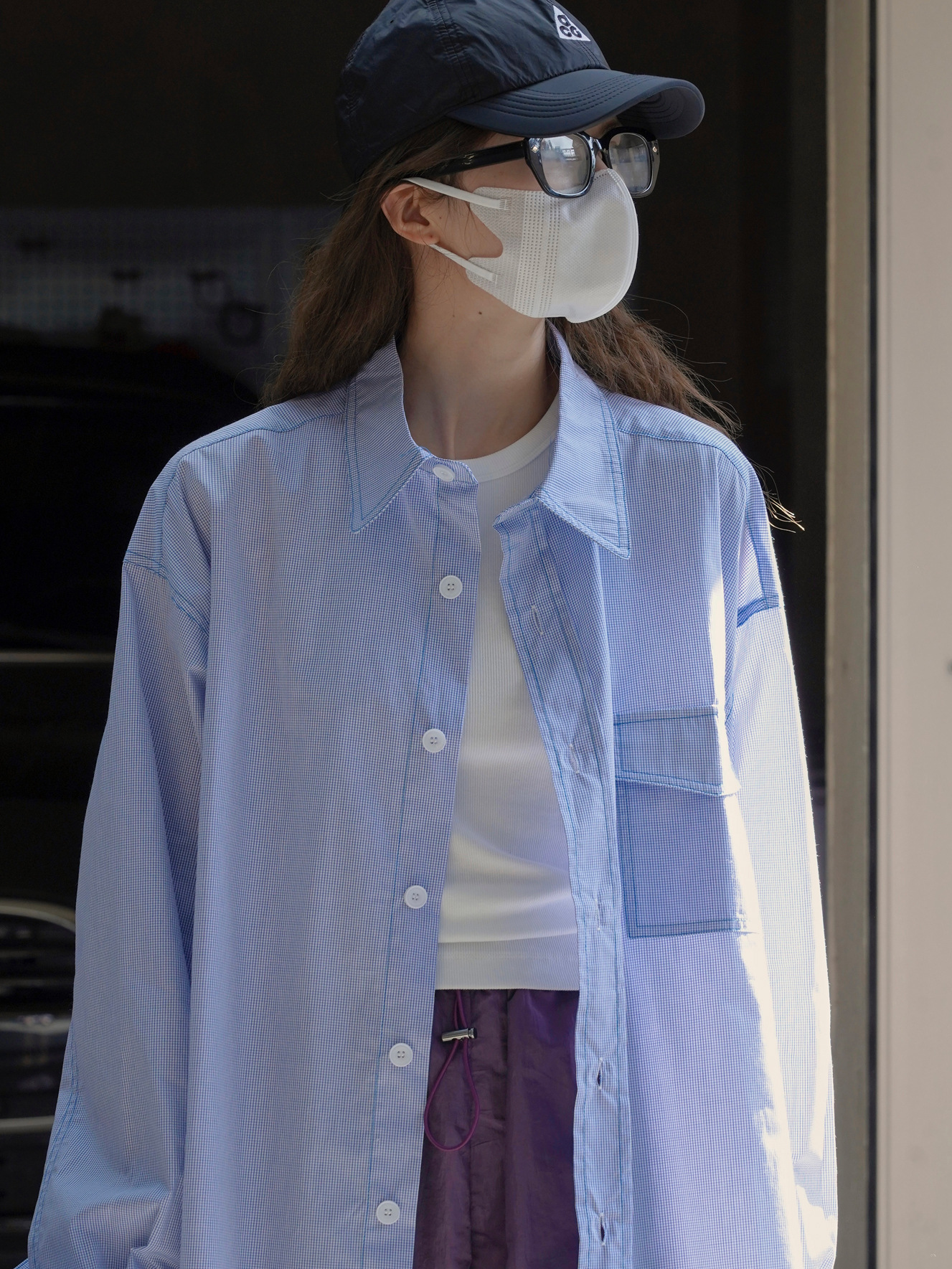 The new summer Japanese-style casual shirt with a large silhouette and blue and white checkered pattern from Louvre is skin-friendly and comfortable for women pic 22