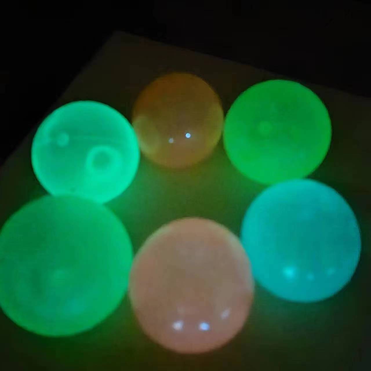抖音夜光吸顶球粘靶球粘墙减压发泄球tpr互动儿童飞镖粘粘球玩具详情3