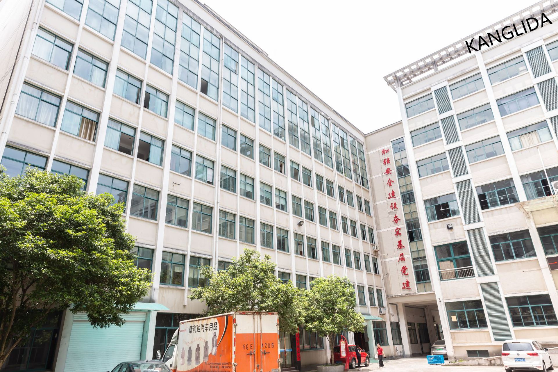 跨境亚马逊汽车座椅套菱格全皮pu欧美俄罗斯通用气囊线座椅套详情4