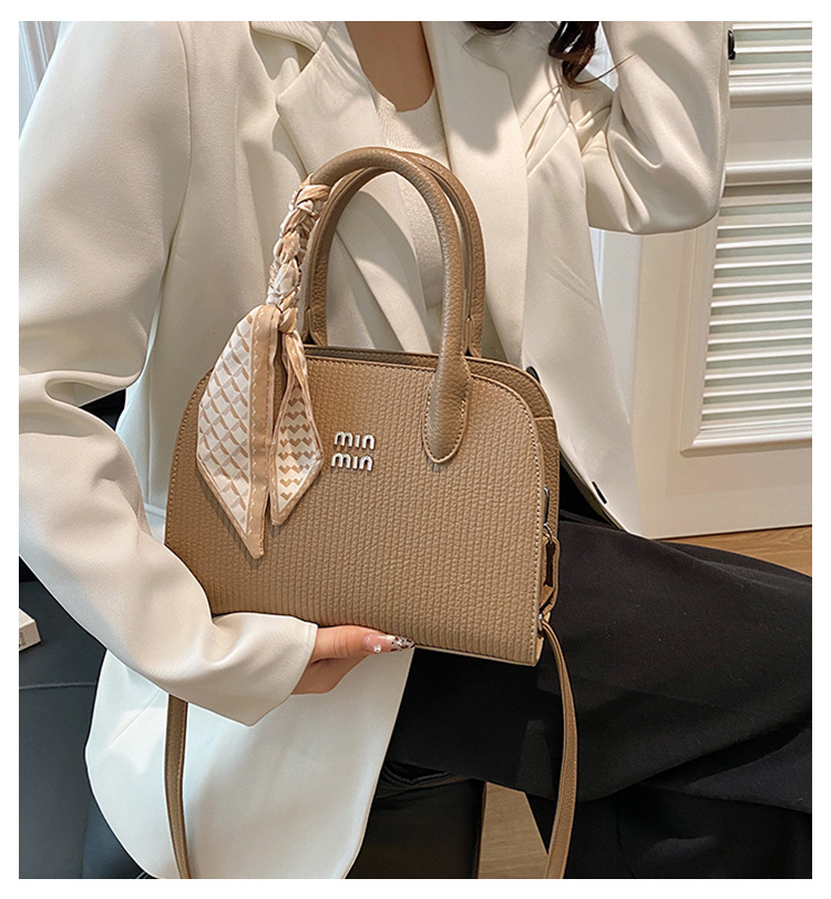 时尚气质包包女2025新款丝巾设计感手提包简约百搭质感单肩包跨境详情1