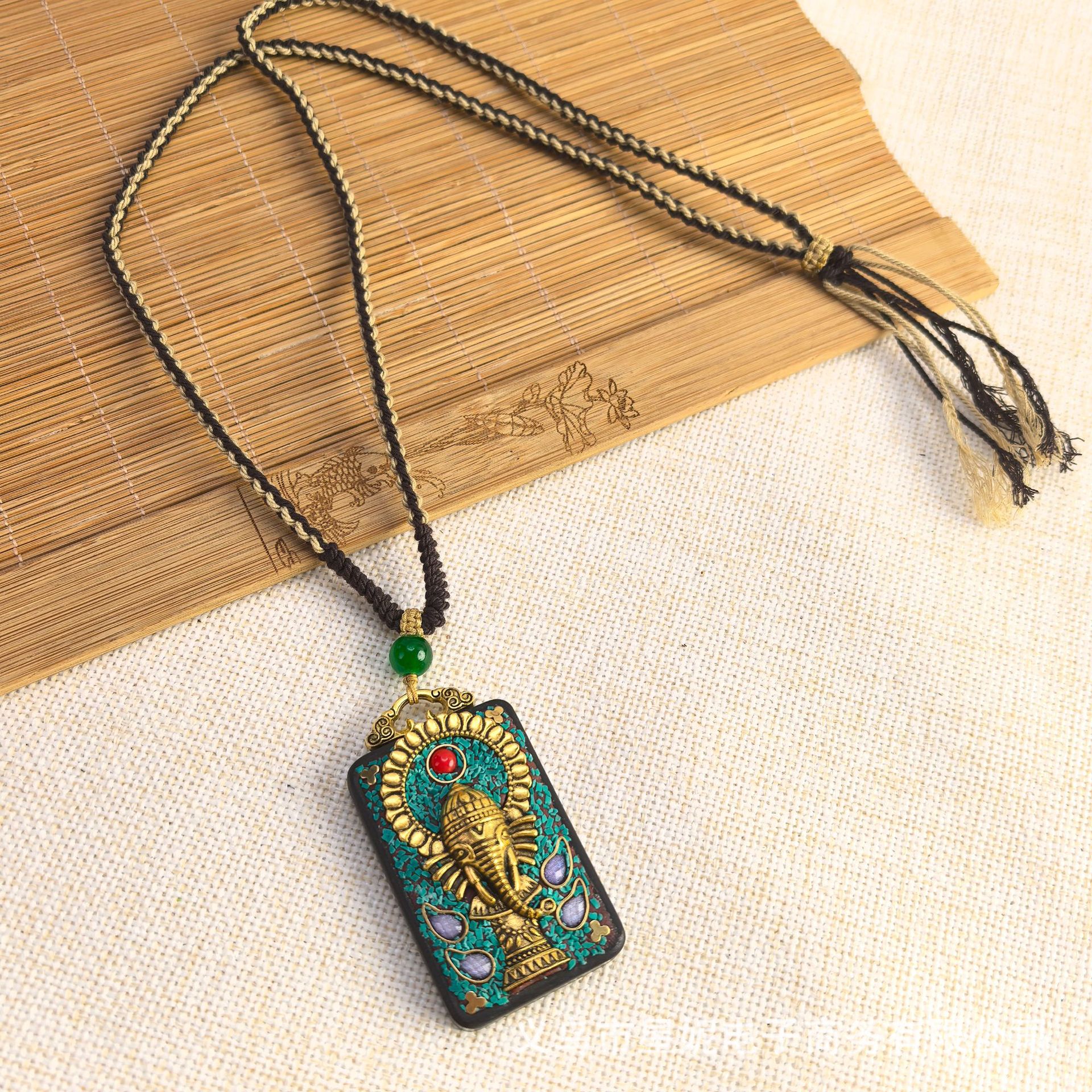 Nepalese Thangka pendant for men, green Tara Manjusri Bodhisattva, esandalwood Buddha amulet, retro necklace, sweater chain pendant for women pic 30