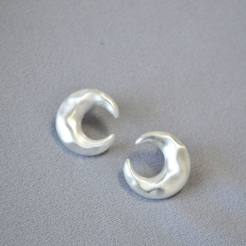 法式复古银色月牙拉夸张冷淡风小众设计高级感925银针耳钉耳饰女详情1