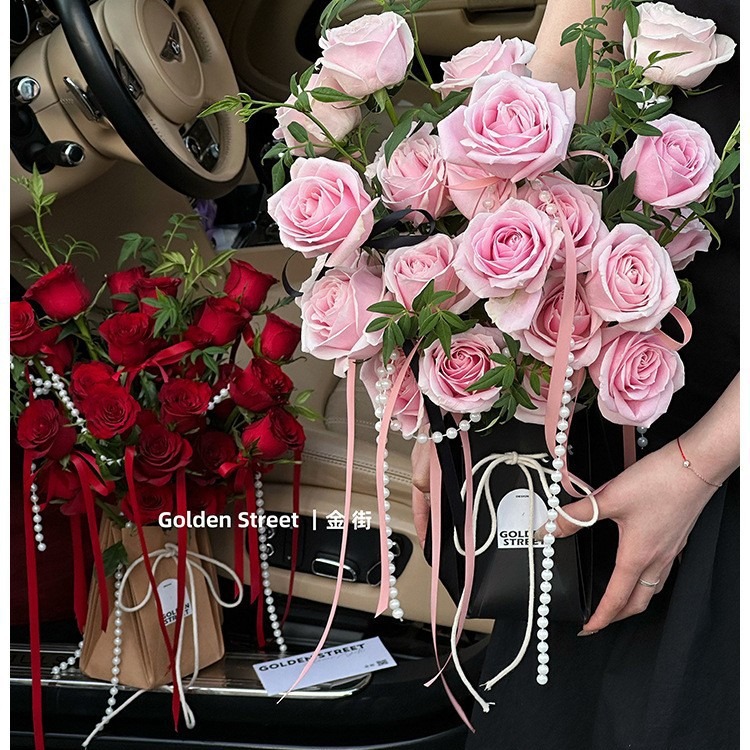 手打六角抱抱花袋玫瑰花束韩式鲜花店花艺防水手捧袋花束材料包装详情13