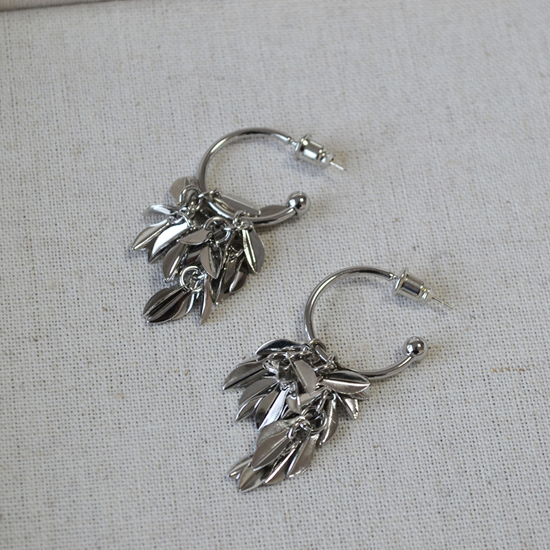 日韩小众设计潮酷银色树叶流苏闪耀动感925银针C字耳环耳饰气质女详情5