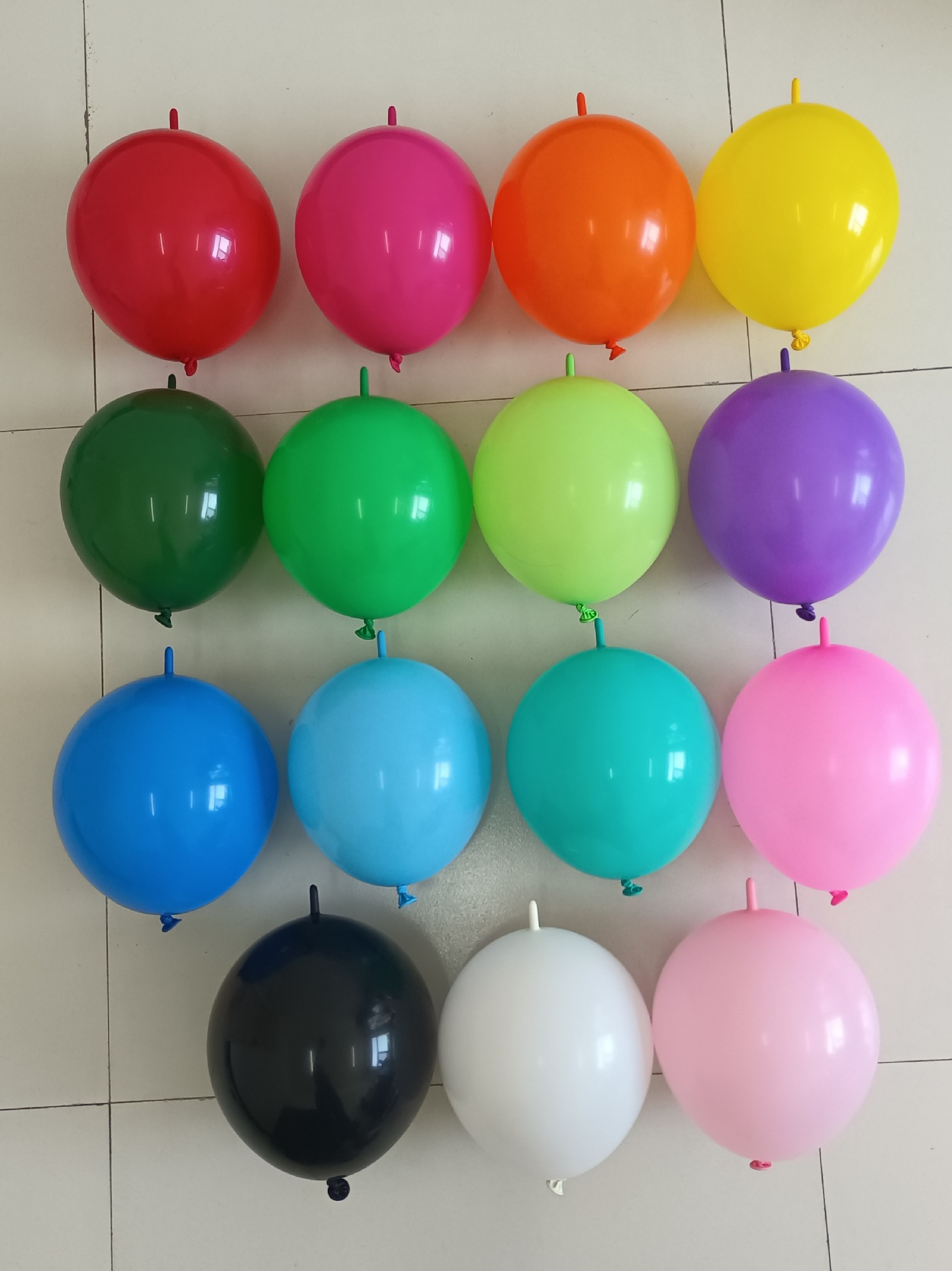 好润厂家10寸2.4克尾巴气球串条链婚房布置生日派对商场教室装饰详情11