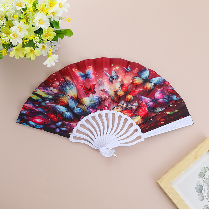 A classic Lolita lace folding fan cheongsam fashion show photo with the same style as Douyin. A dark-themed retro fan. A lady holding a fan pic 4