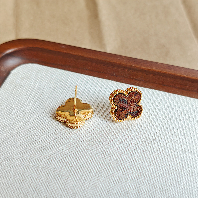 秋冬复古豹纹四叶草耳钉女轻奢高级感小香风高奢小巧通勤耳环耳饰详情31