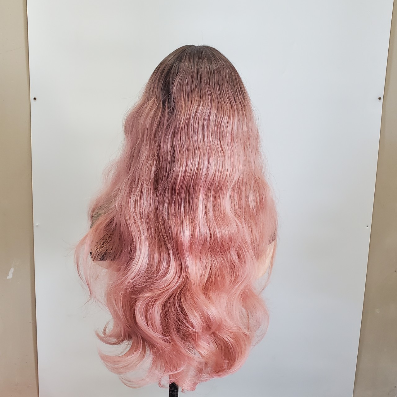 Wholesale of wigs for women with long hair in stock. Pink wigs for summer, natural and sweet. Full head coverings for long curly hair pic 3