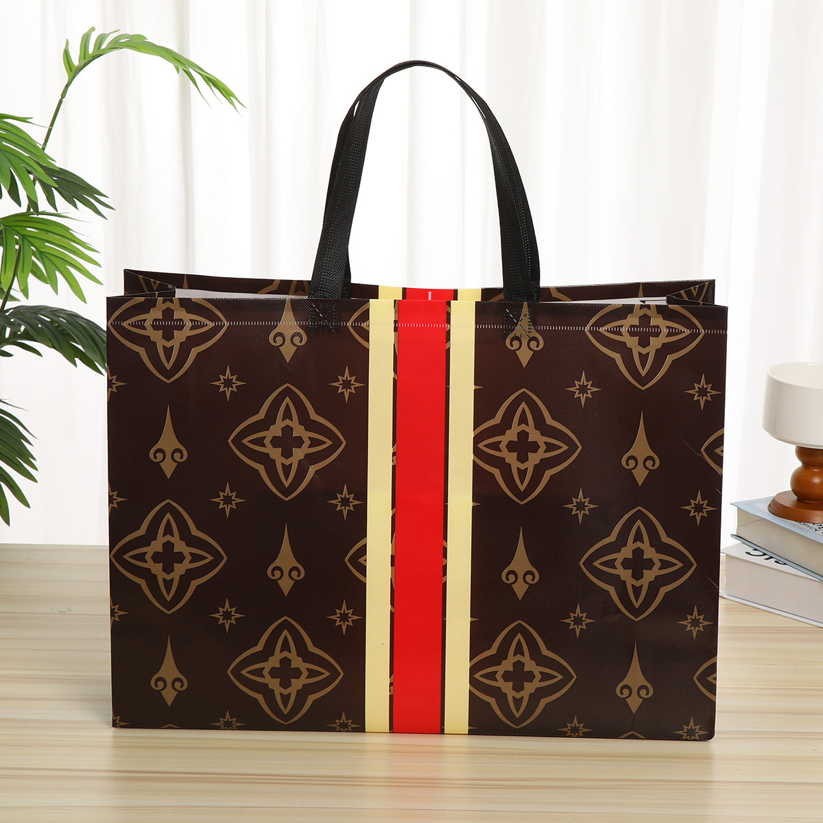 亚马逊跨境现货批发 圣诞时尚覆膜无纺布袋 购物手提袋 防水收纳袋 环保耐用详情22