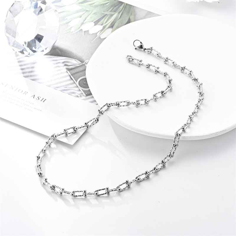 欧美重工钛钢轻奢个性马蹄链不锈钢U形项链马蹄扣男女锁骨链详情5