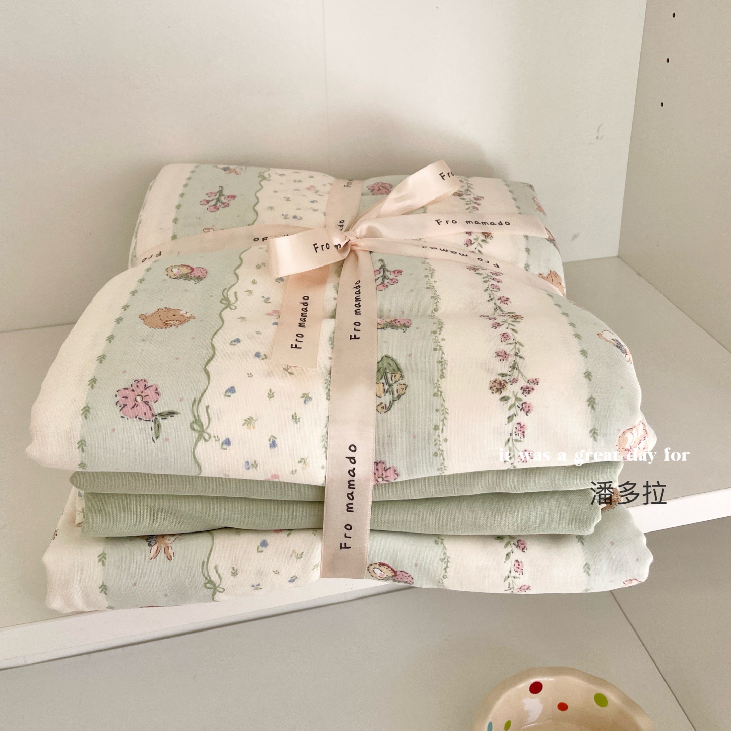 A set of three or four pieces with fresh small floral print double-layer yarn, pure cotton soft naked sleeping quilt cover and cartoon bedding pic 61