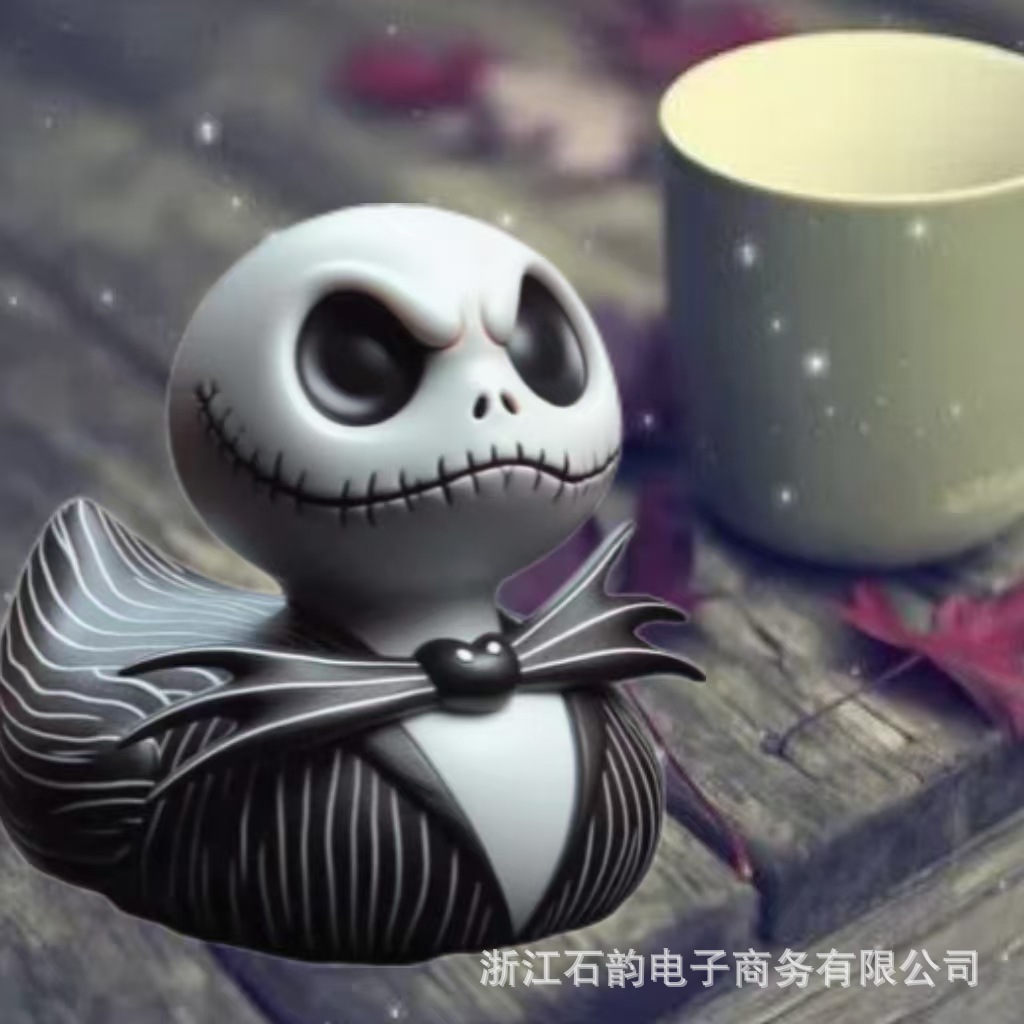 跨境新品厂家直销恐怖电影鸭子雕像万圣节礼物摆件超级有趣礼物详情10