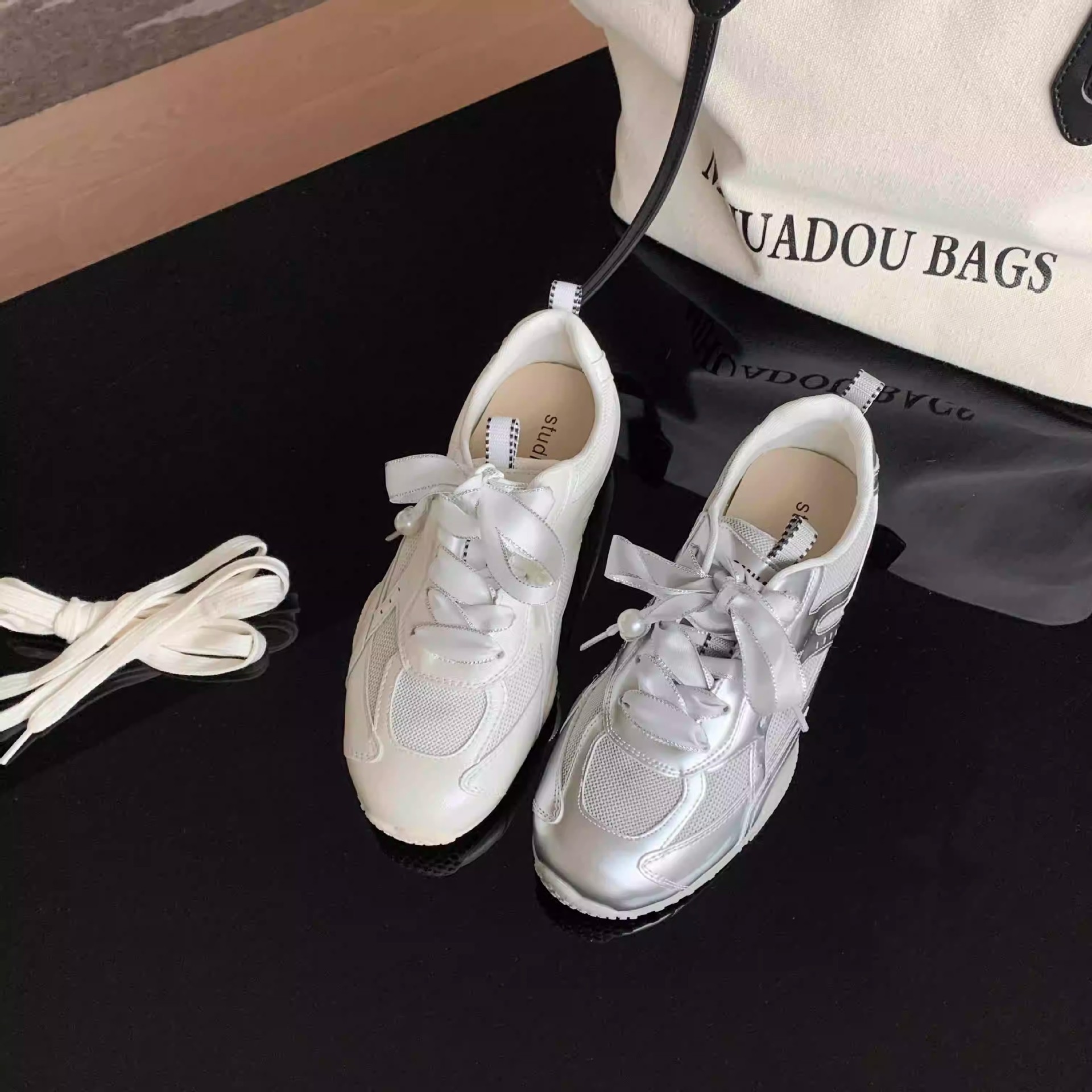 葡萄妈同款康朋街少女~芭蕾风透气网面珍珠系带休闲风阿甘鞋详情4