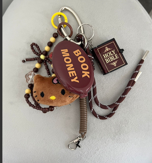 Miu series bag pendants, Dachshund figurine pendants, schoolbags, car lanyards, high-end keychains, baseball accessories pic 10