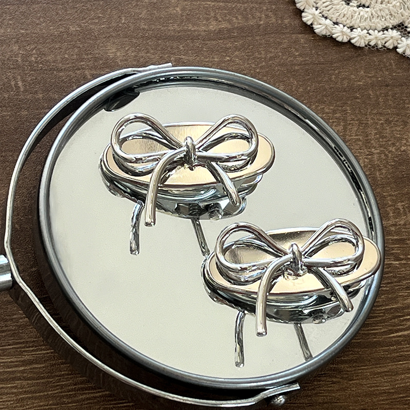 High-end metallic cold style bow duckbill clip, Japanese simple metal edge clip, sweet and versatile hair clip for girls pic 4