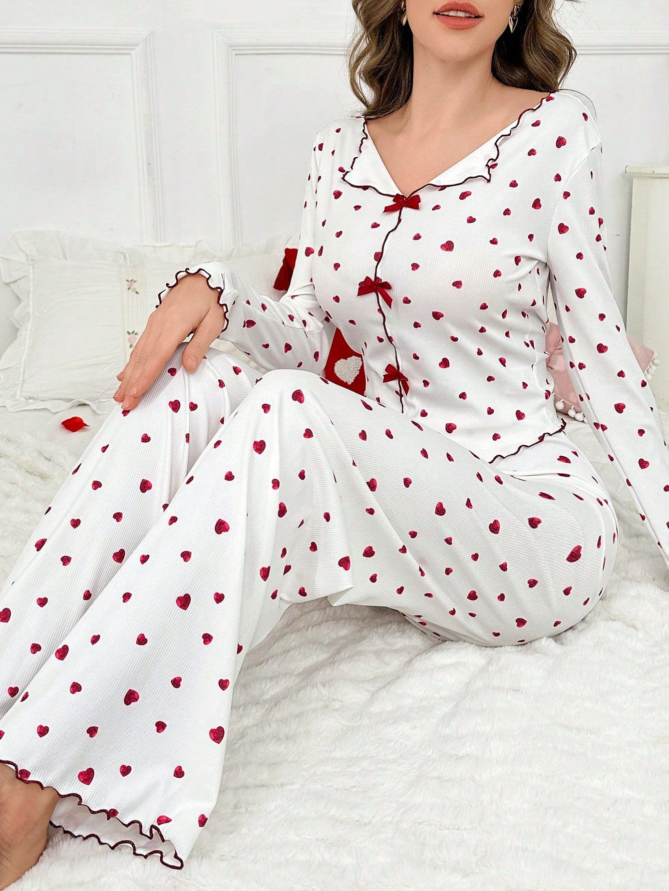 秋冬欧美跨境家居服爱心印花翻领睡衣女可外穿长袖长裤两件套套装详情6