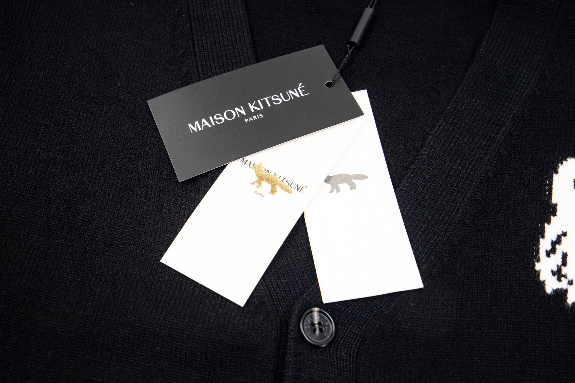 高版本restandrecreatio狐狸经典款胸前徽章刺绣条纹针织开衫毛衣详情28