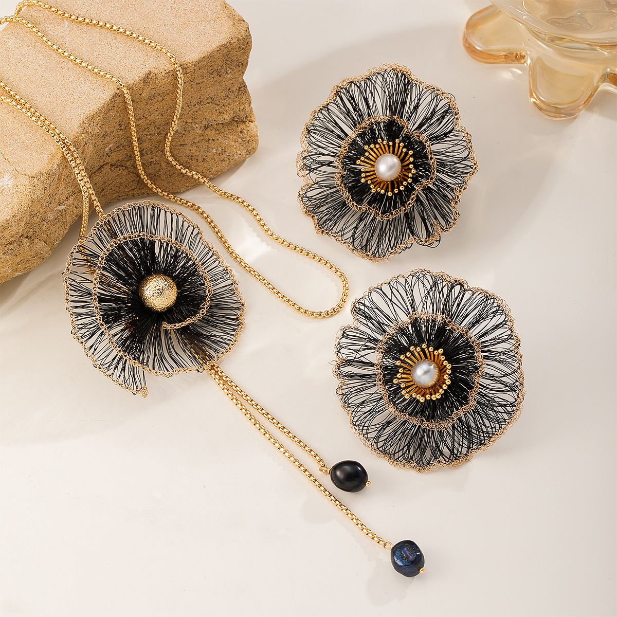 铜丝手工勾丝山茶花耳环项链套装轻奢高级感镶嵌珍珠耳饰套装首饰详情7