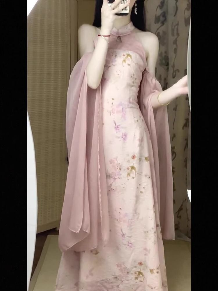 New Chinese-style improved cheongsam engagement dress, high-end, light luxury and niche Chinese-style pink halter-neck dress for women in spring and summer pic 9