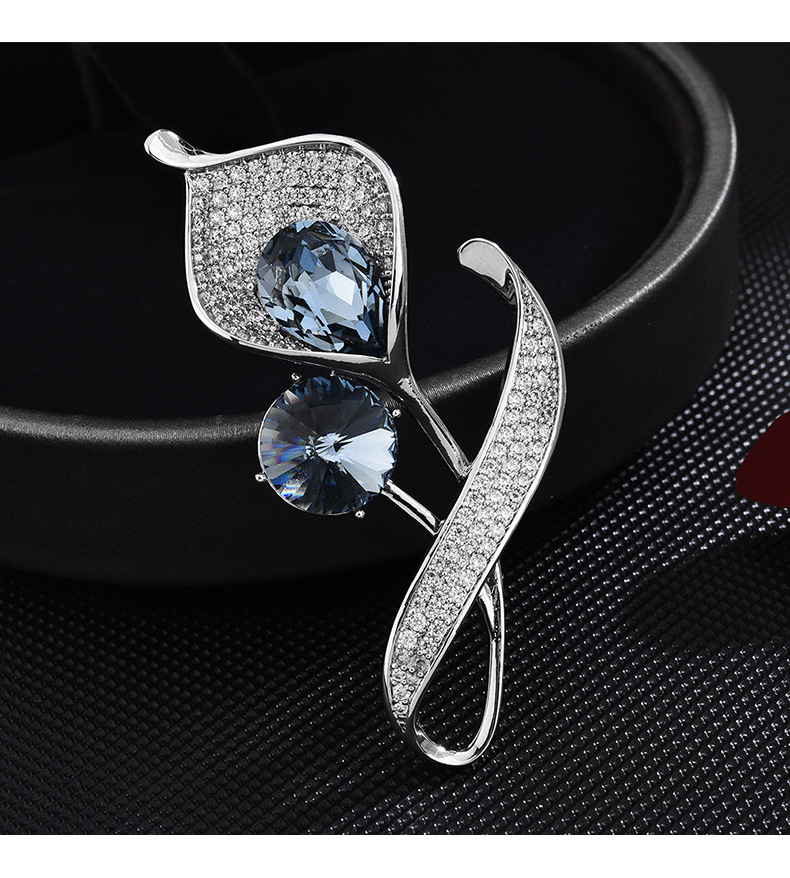 韩版时尚锆石女高档西服花朵胸花简约别针大衣配饰马蹄莲胸针配饰详情22