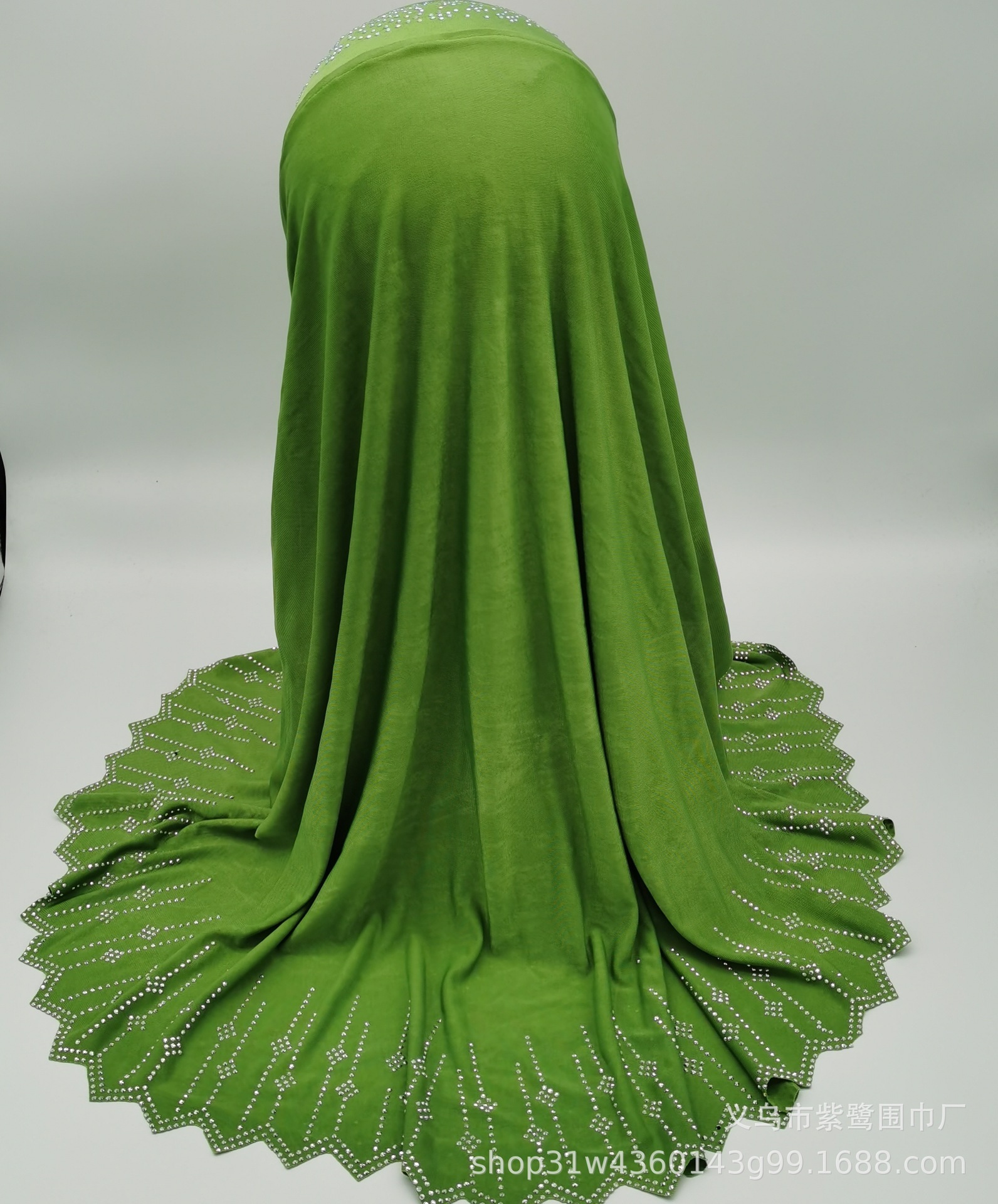 跨境货源水晶麻几何图烫钻激光边女式时尚包头帽头巾帽详情18