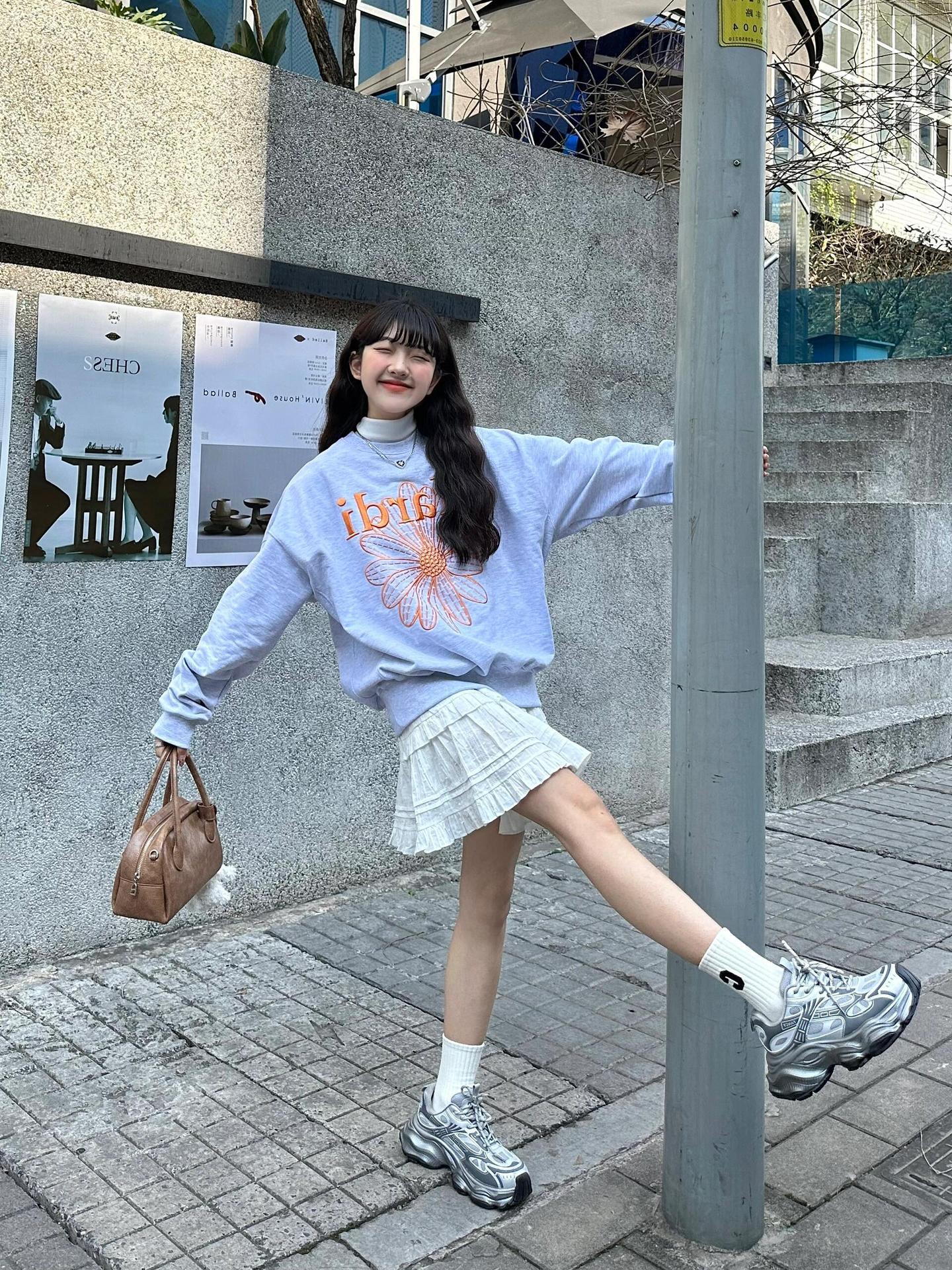 现货韩国潮牌Mardi卫衣女小雏菊24新款印花圆领上衣一件代发详情47