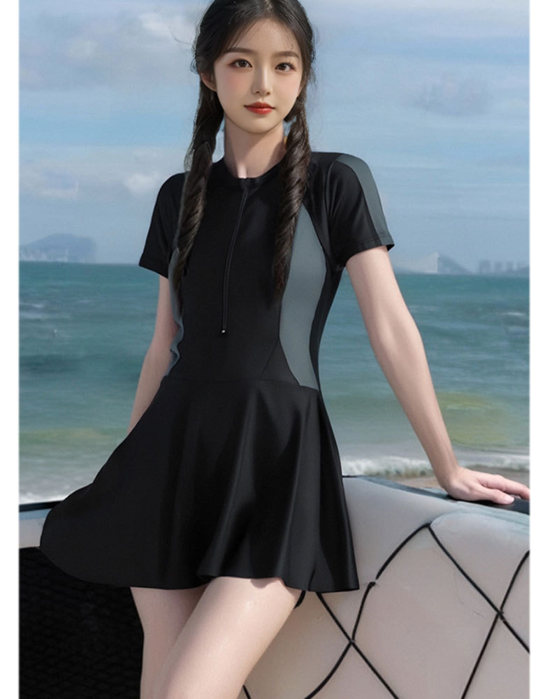 连体泳衣女夏季裙式保守遮肚显瘦学生甜美小清新运动风泡温泉泳装详情12