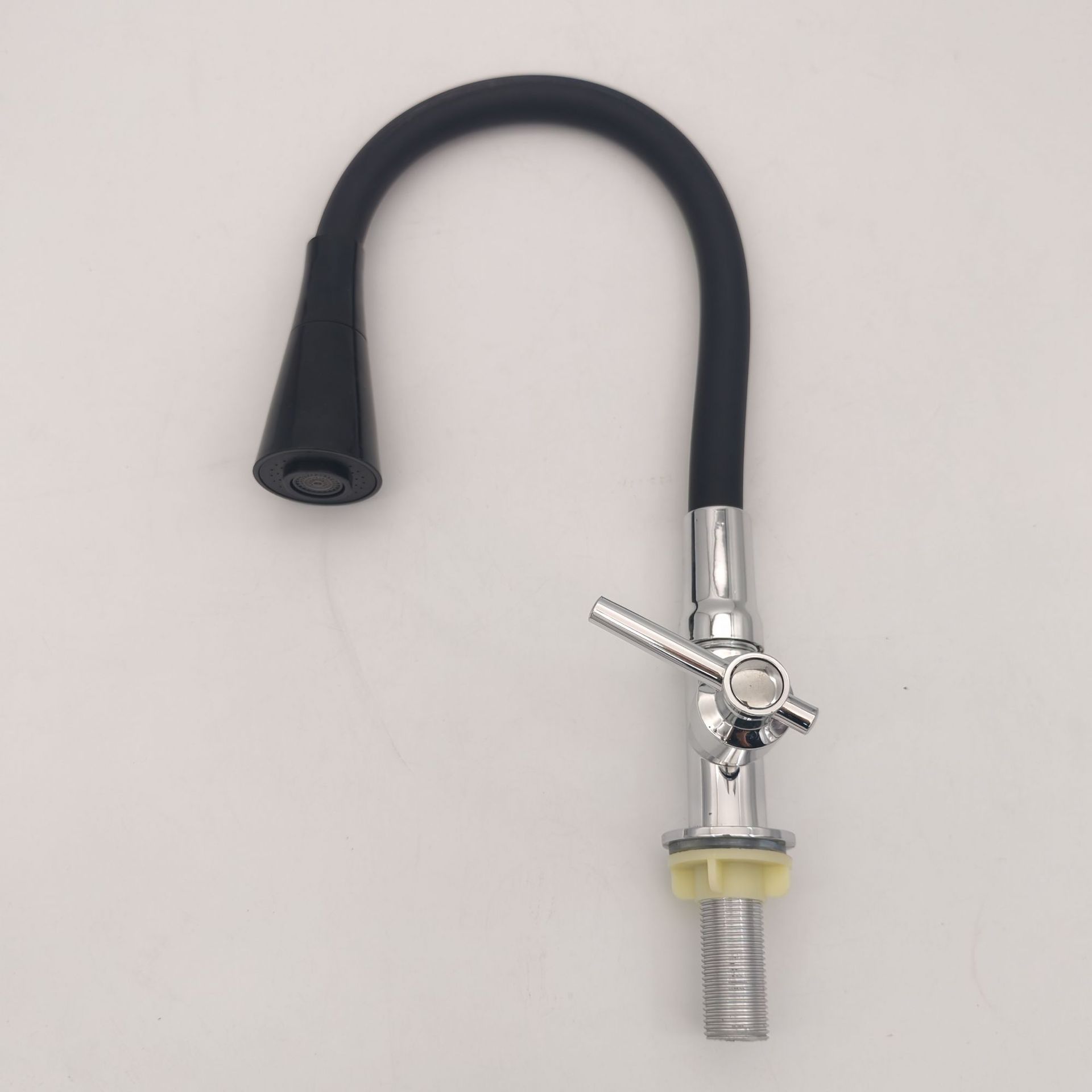 出口东南亚跨境款 ABS塑料立式彩管万向龙头 厨房单冷菜盆龙头详情17