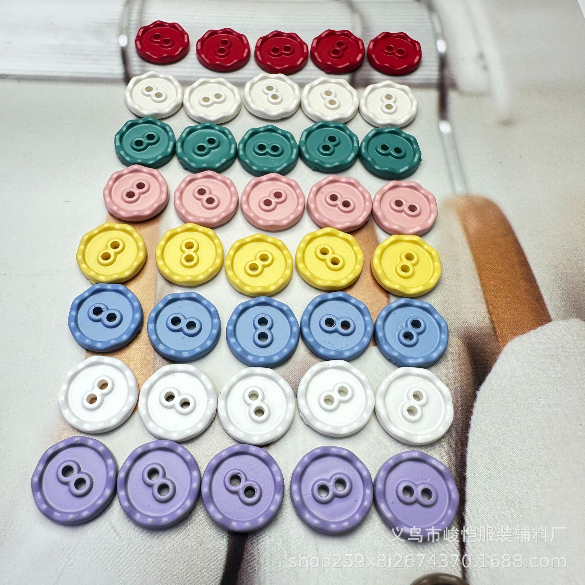 现货 彩虹糖多巴胺衬衫扣 树脂材质polo休闲衬衫童装迷你小扣子详情18