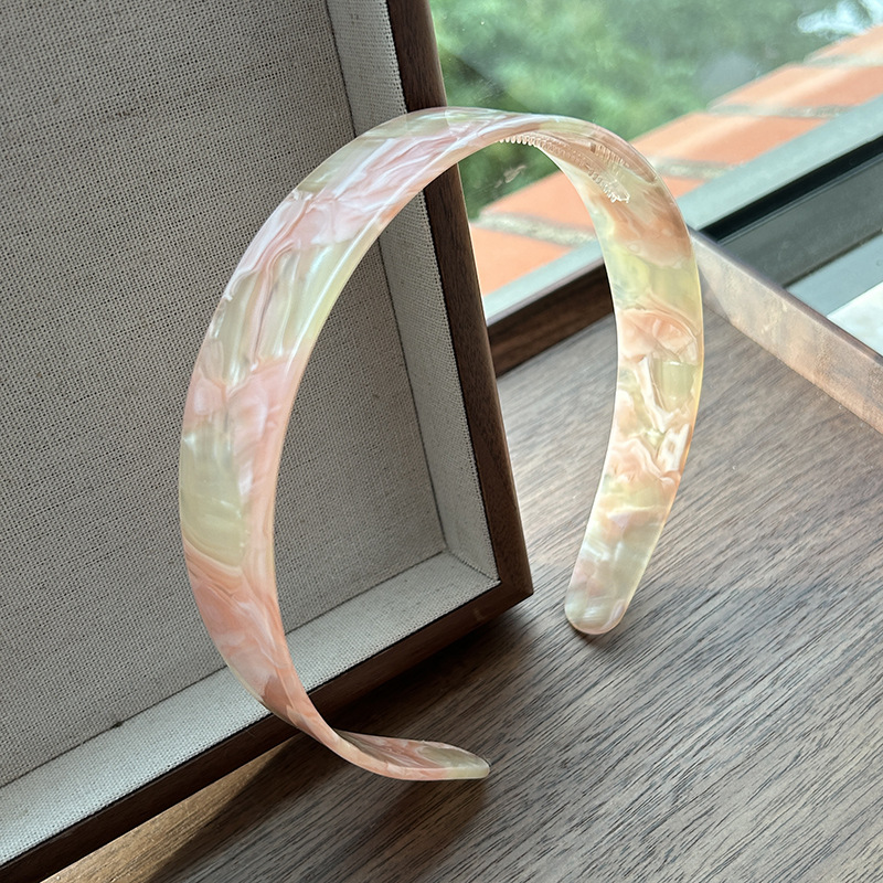 Korean acetate leopard print color hairband with teeth, anti-slip wide edge headband and hair clip, a versatile new for French style women going out pic 12