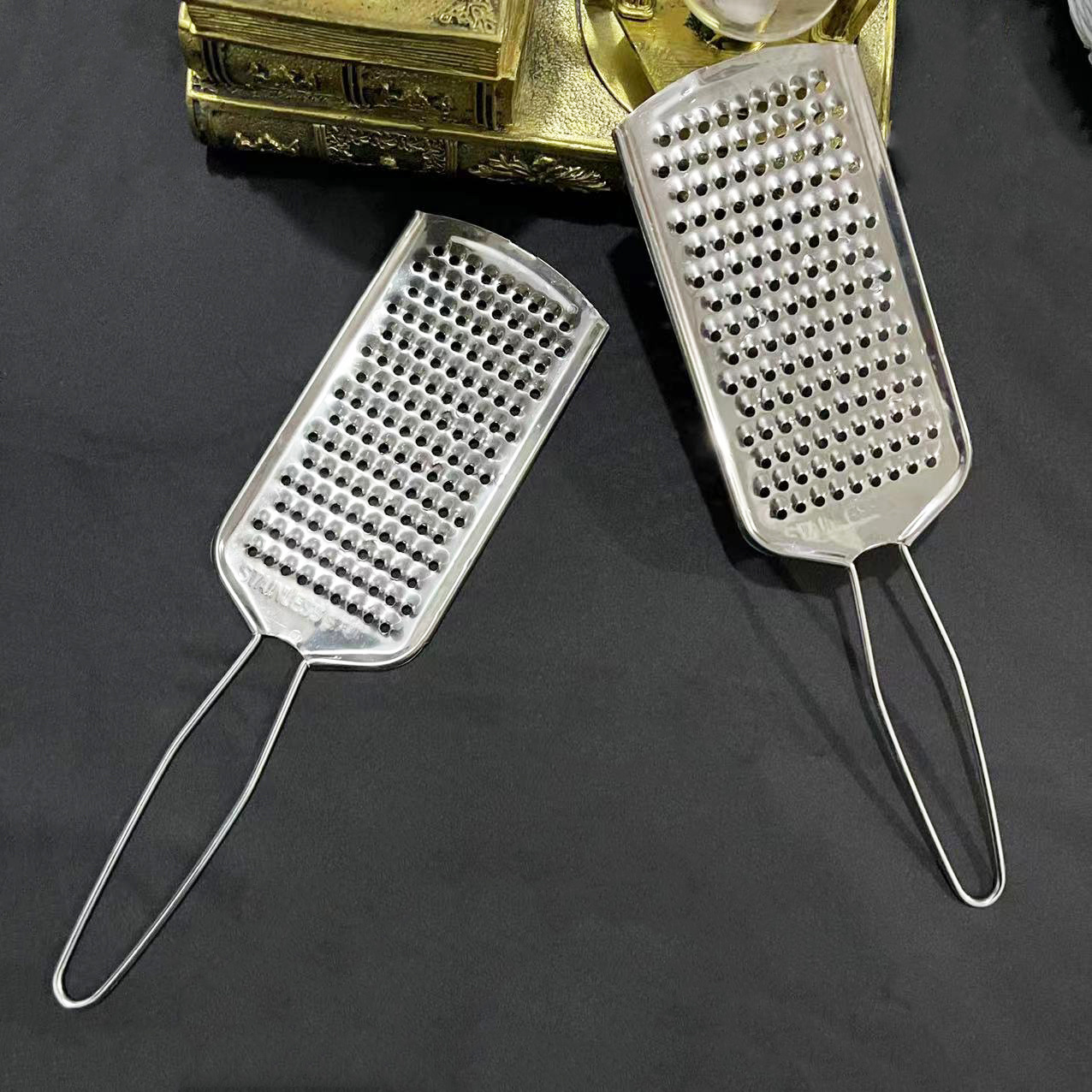 【 Zone 2-7 】 Long-handled grater 20 yuan per bundle 1000 yuan per box Kitchenware Vegetable cutter, potato shreder, grater and slicer, radish and potato grater, grater board, insert shreds 1 yuan pic 4