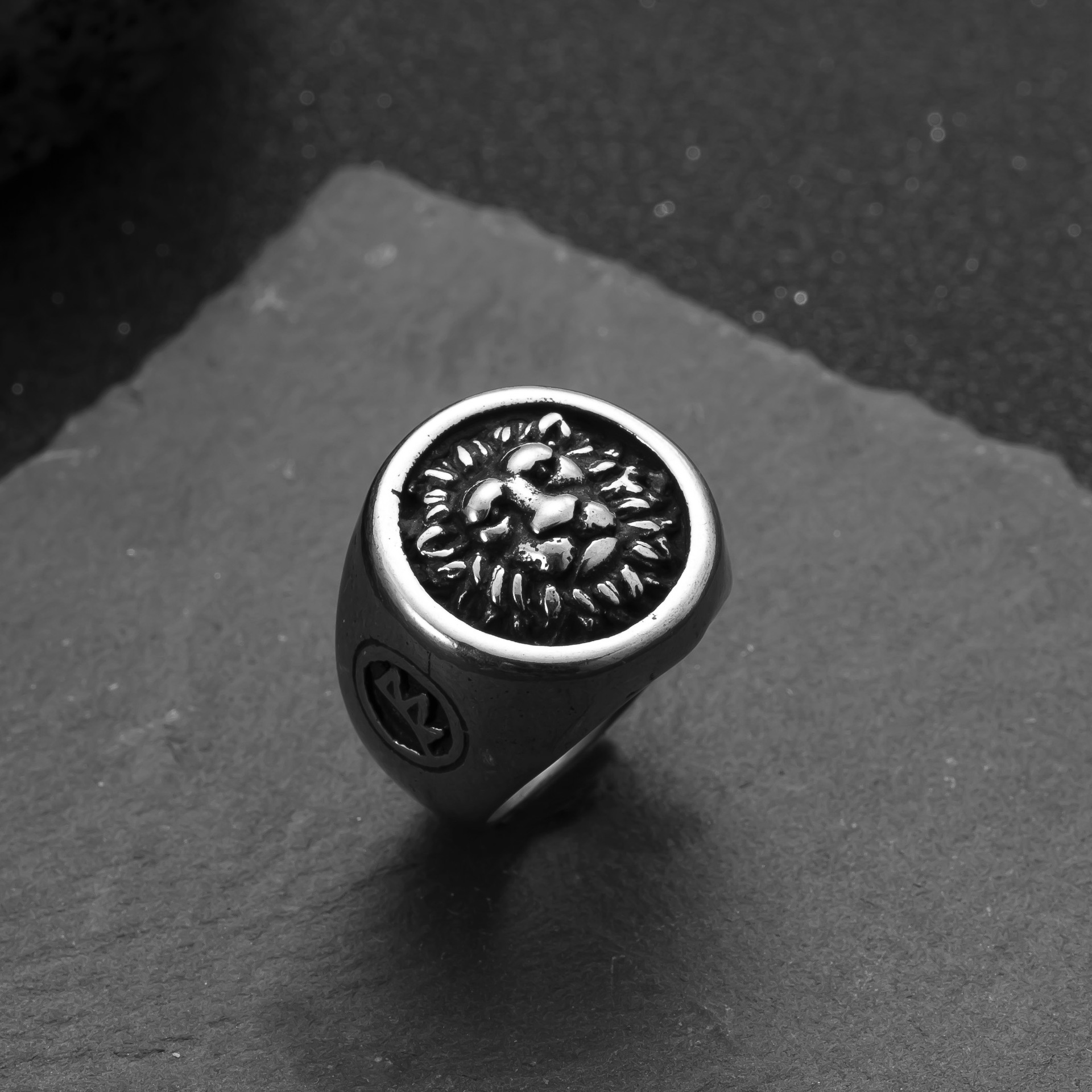 欧美跨境不锈钢戒指铸造十字架男士戒指嘻哈复古钛钢饰品批发厂家详情12