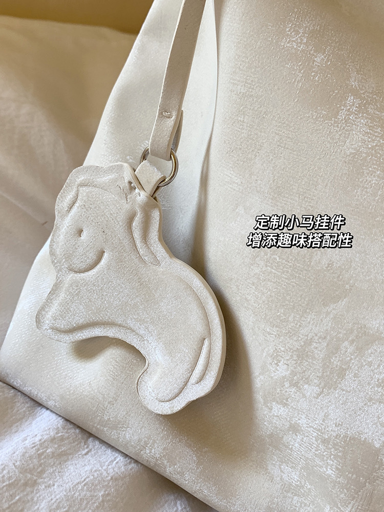 Nanfeng Chio2nd Clear Tea Soft Botote Bag for Women 2024 New style, a high-end commuting single-shoulder crossbody large bag pic 3
