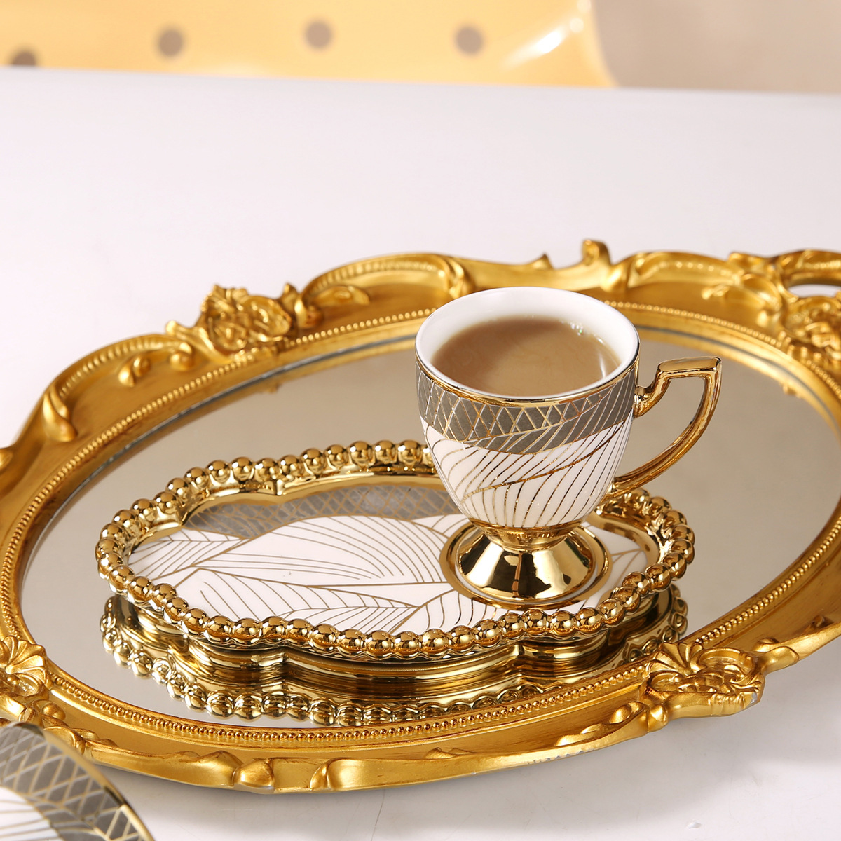 European-style ceramic cups, gold-plated creative coffee cup and saucer sets, Middle Eastern, European and American electroplated cups, business gift wine glasses pic 13