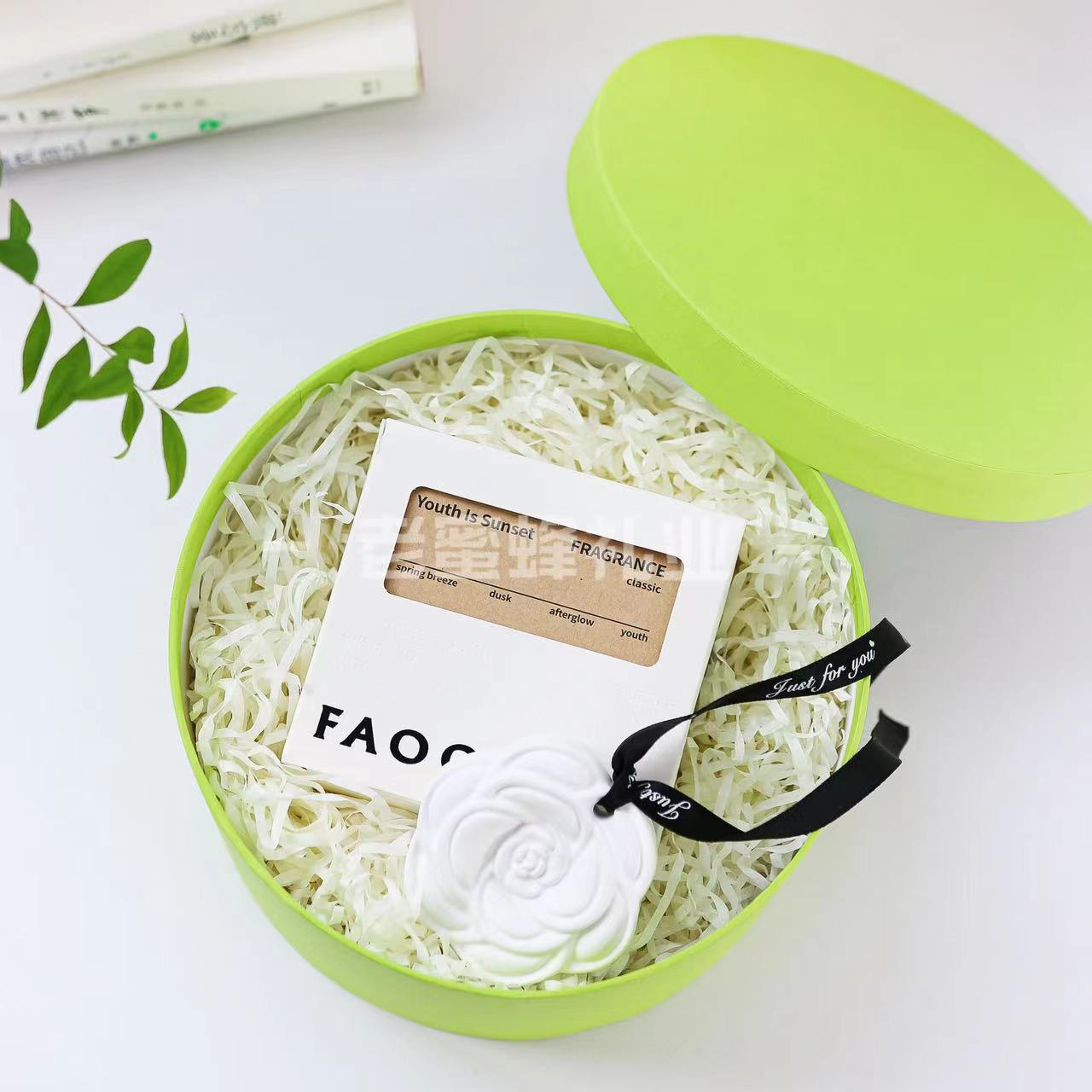 圆形牛皮纸盒圆形伴手礼盒子礼物盒礼品盒圣诞包装盒饼干烘焙包装详情34