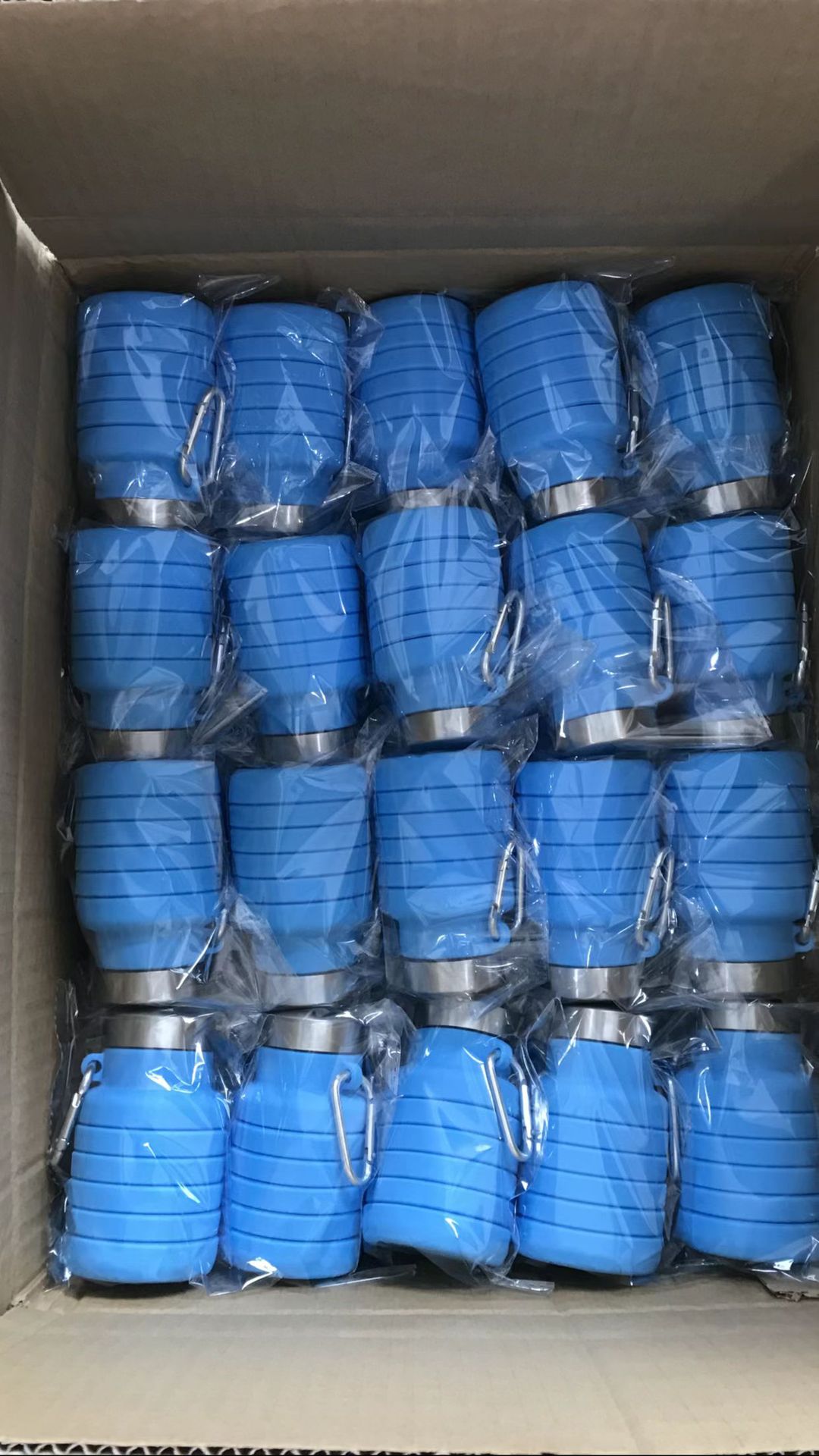 厂家直销铂金硅胶运动户外水壶大容量便携伸缩水瓶硅胶折叠水杯详情4