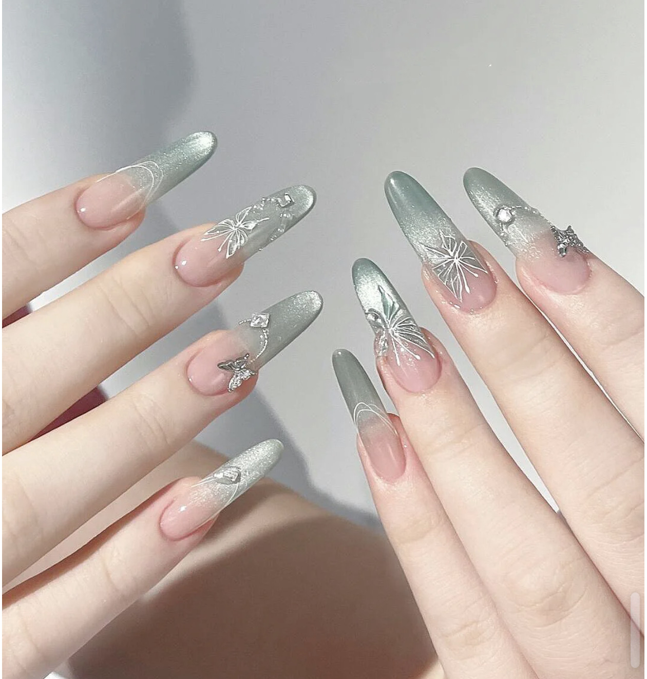 2025 New handcrafted rich girl blue sparkling cat-eye on Instagram bestseller detachable wearable nail pic 11