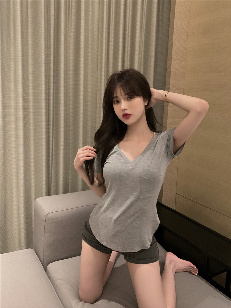 T恤女2024夏季新款v领设计感内搭打底衫不规则辣妹欲风短袖上衣详情6