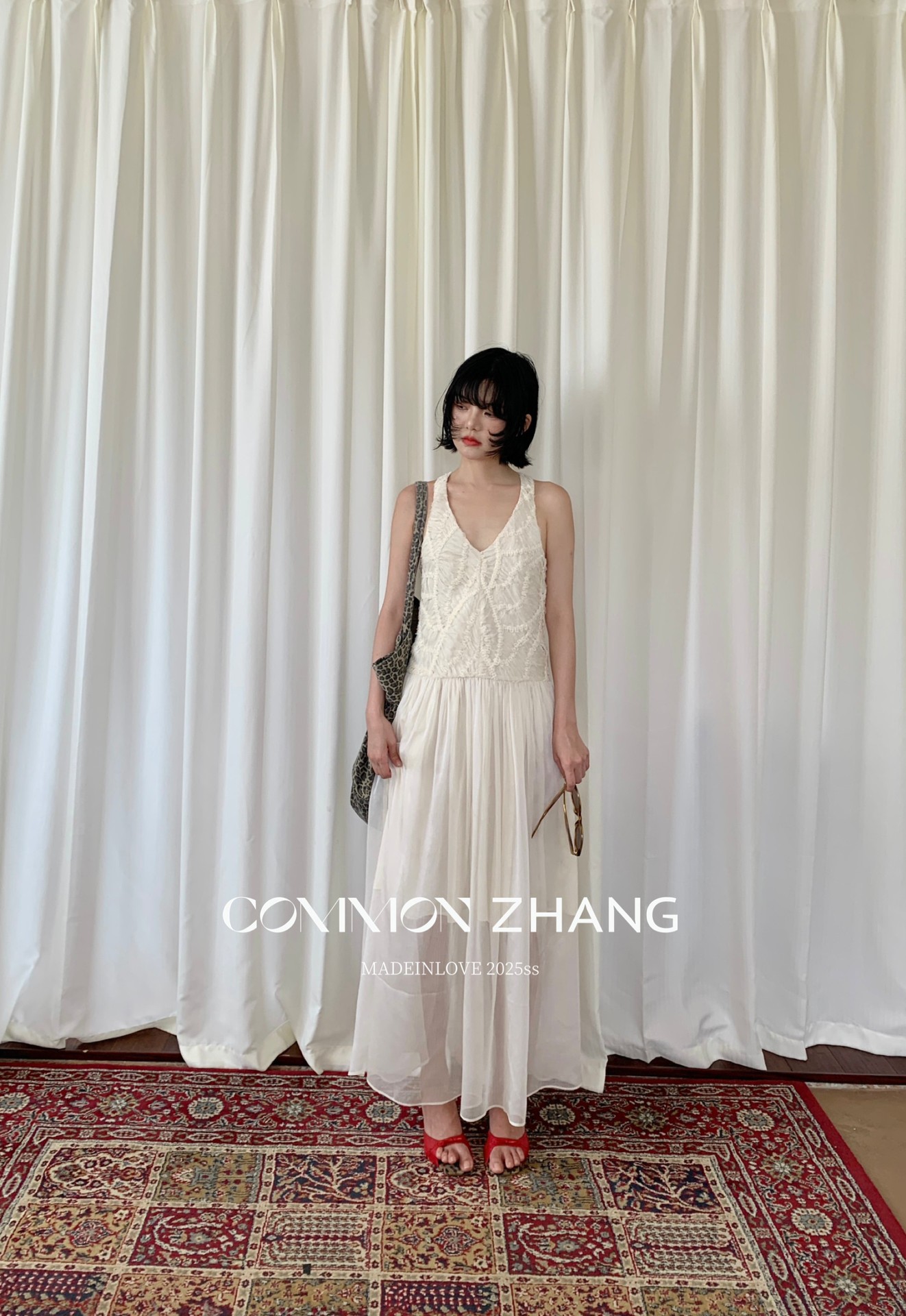 CZ ZHANG Mocha Mousse retro pleated V-neck dress Texture backless slightly transparent long dress B26987 pic 8