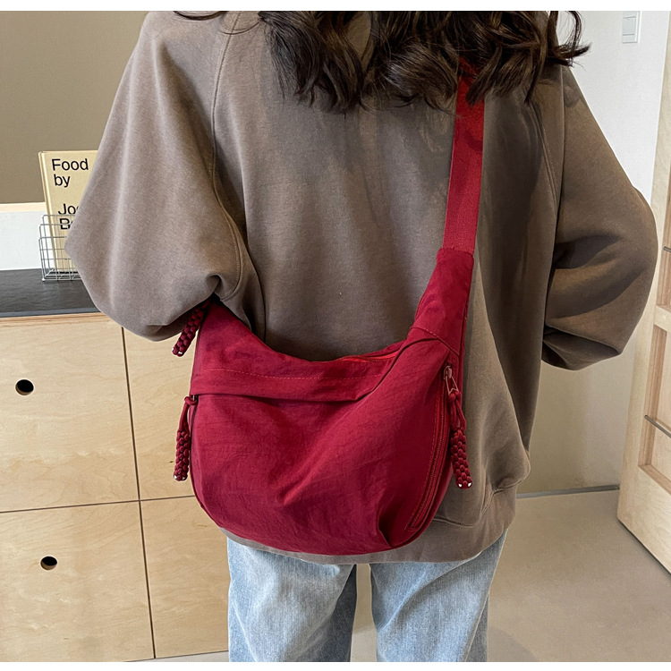 时尚布包女学生上课挎包尼龙布斜挎包大容量单肩包日系出游饺子包详情43