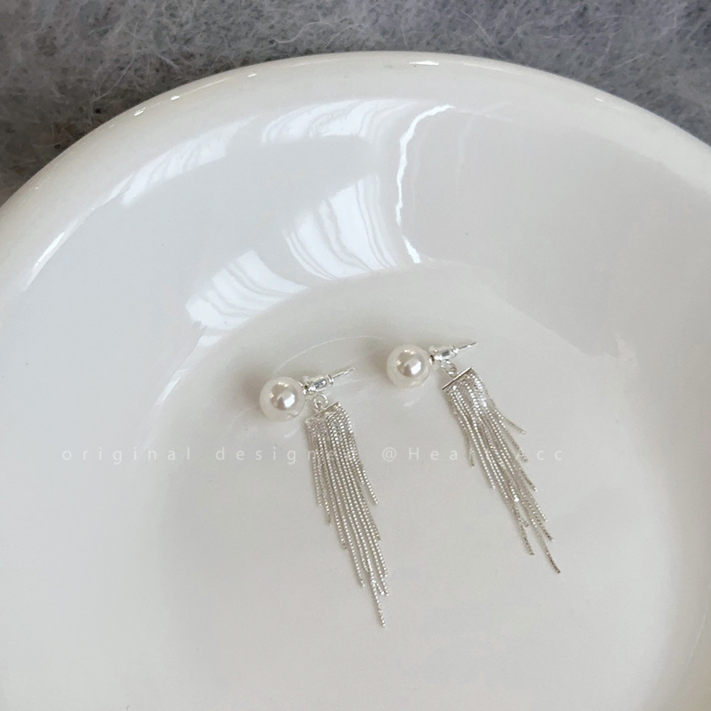 Wholesale of new best-selling pearl tassel stud earrings for women in 2024, featuring a unique, light luxury and high-end style pic 6